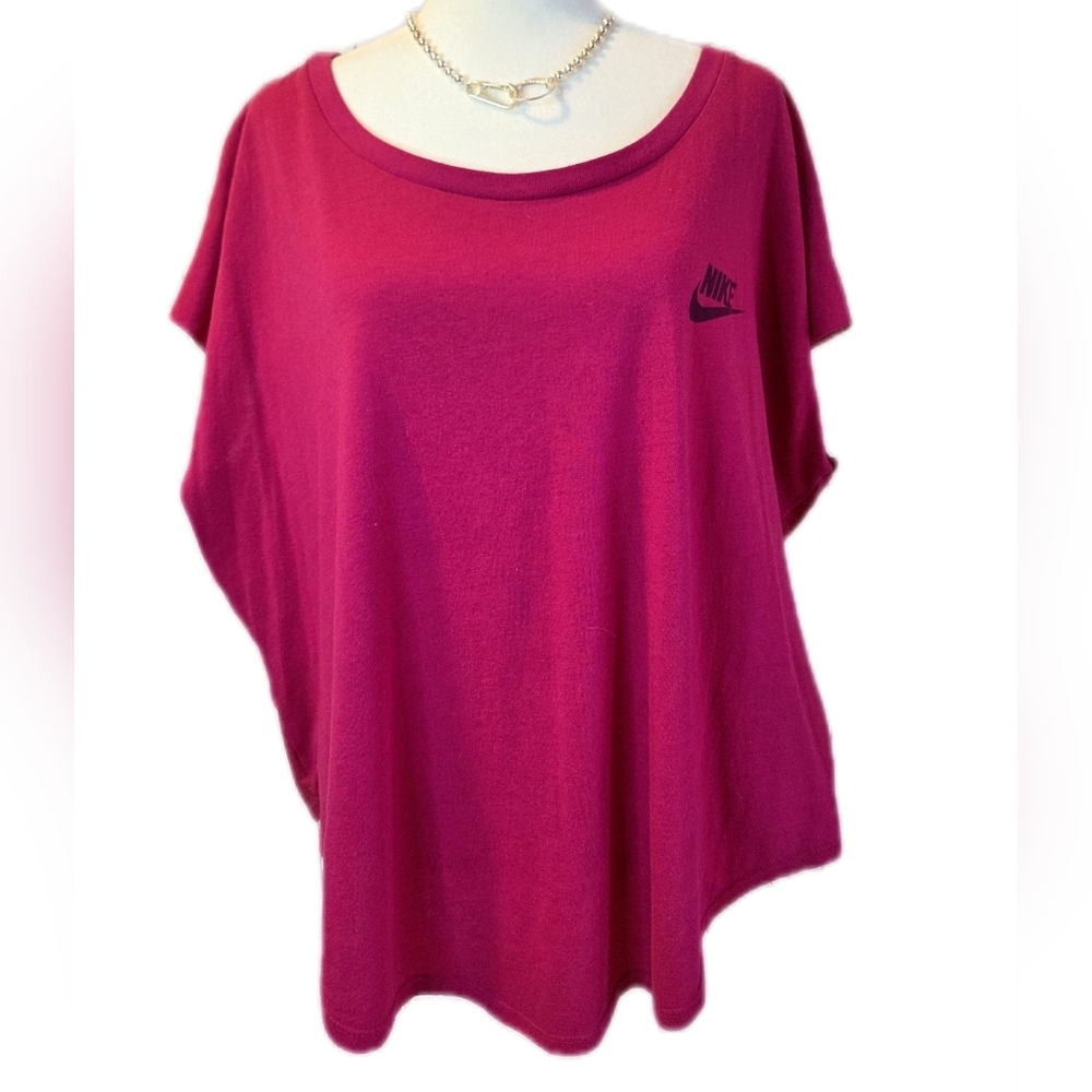 Nike Women's Berry Athletic Cut Tee